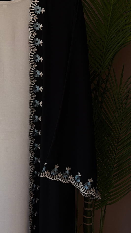 عباية بلوما