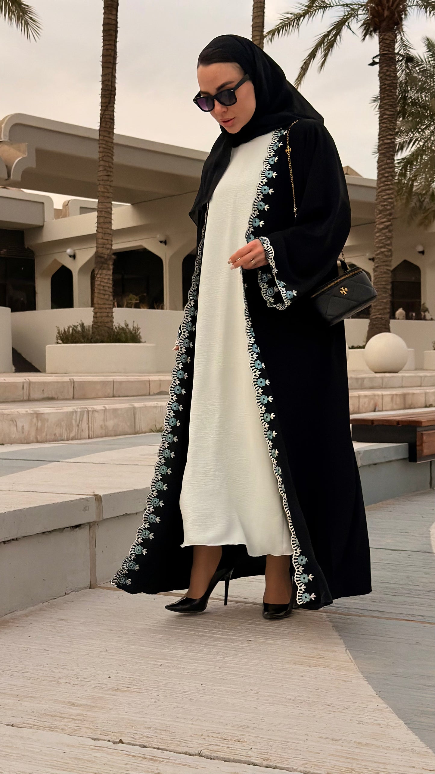 عباية بلوما